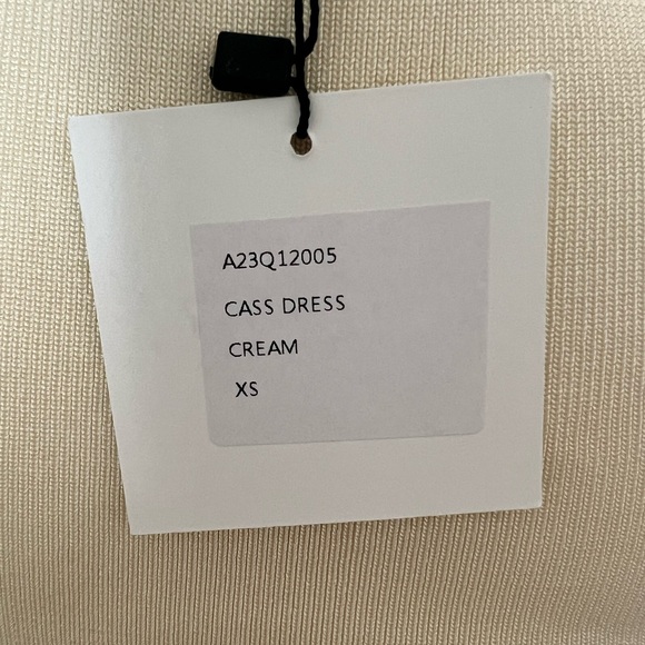 Case dress by Auteur - Picture 5 of 10